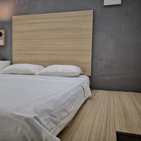 Dragon Door Hotel Sitiawan Ngoại thất bức ảnh