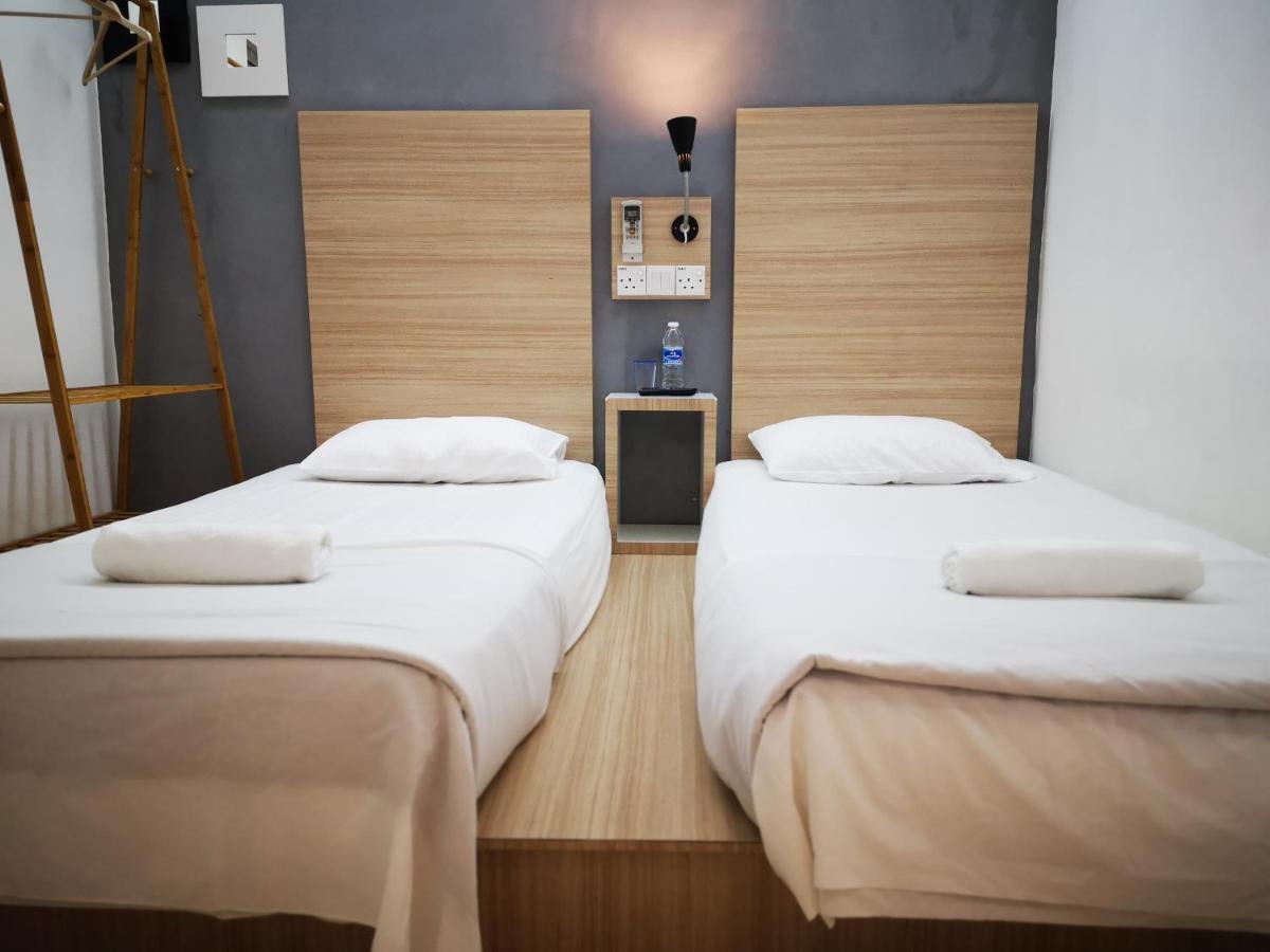 Dragon Door Hotel Sitiawan Ngoại thất bức ảnh